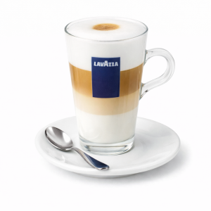 Latte macchiato – Lavazza espresso ve sıcak süt katmanlarıyla hazırlanan klasik sütlü kahve
